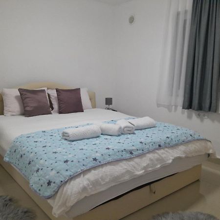 Apartmani Bet Gradacac 1 Maj Broj 24 Εξωτερικό φωτογραφία