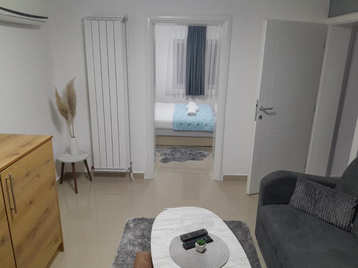 Apartmani Bet Gradacac 1 Maj Broj 24 Εξωτερικό φωτογραφία