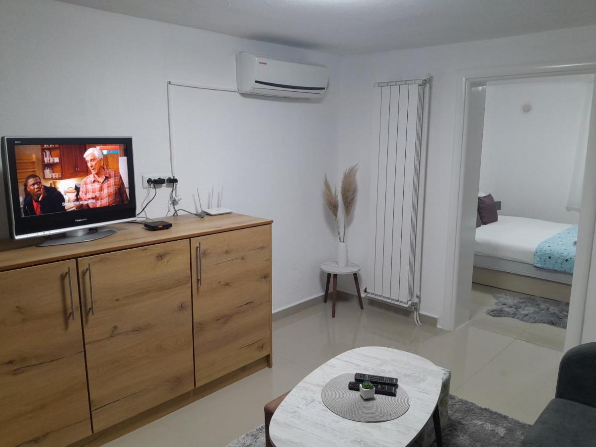 Apartmani Bet Gradacac 1 Maj Broj 24 Εξωτερικό φωτογραφία