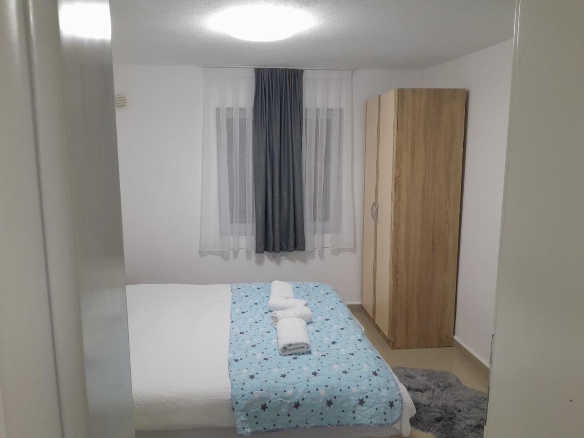 Apartmani Bet Gradacac 1 Maj Broj 24 Εξωτερικό φωτογραφία