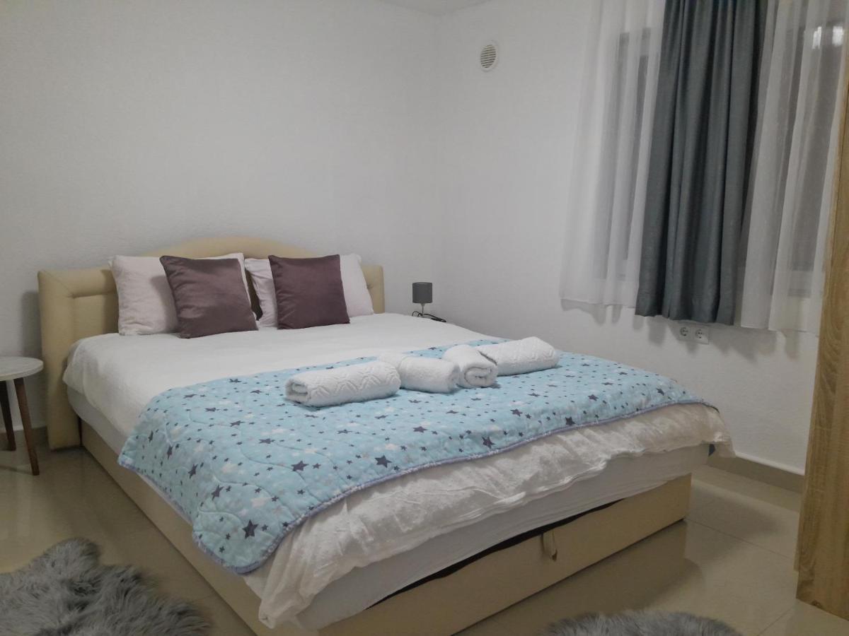 Apartmani Bet Gradacac 1 Maj Broj 24 Εξωτερικό φωτογραφία
