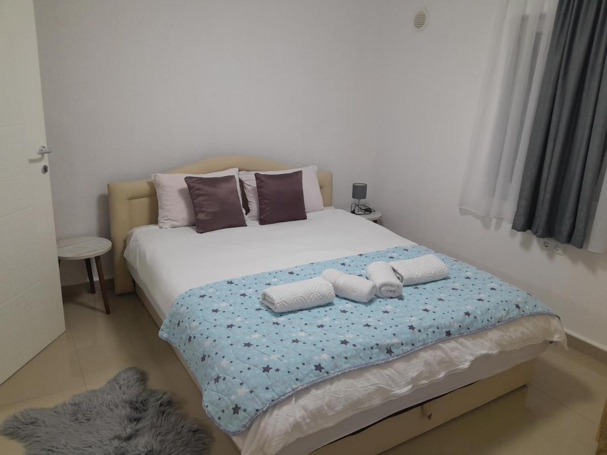 Apartmani Bet Gradacac 1 Maj Broj 24 Εξωτερικό φωτογραφία